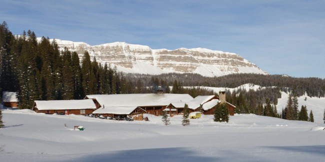 lodge_exterior_winter_brooksmountain