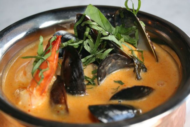 teton tiger curried mussels