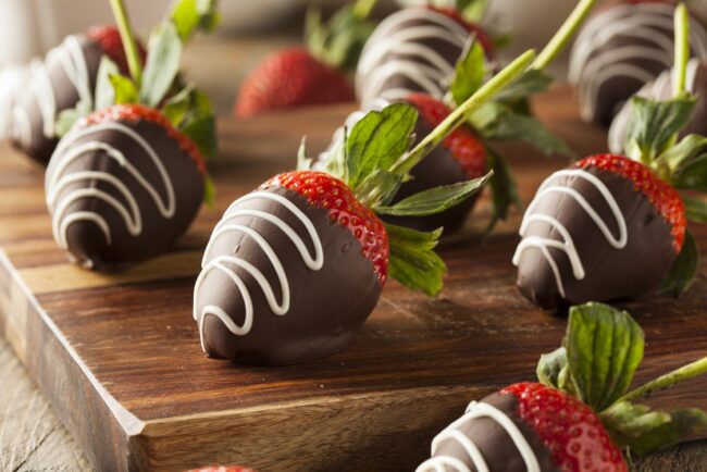 Homemade Chocolate Dipped Strawberries