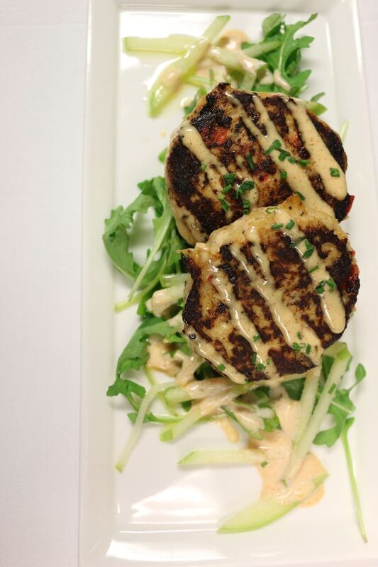 white buffalo club crab cakes