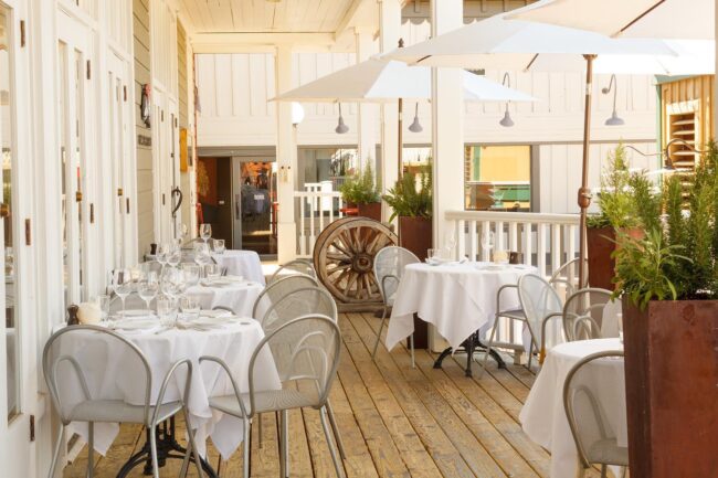 snake river grill patio