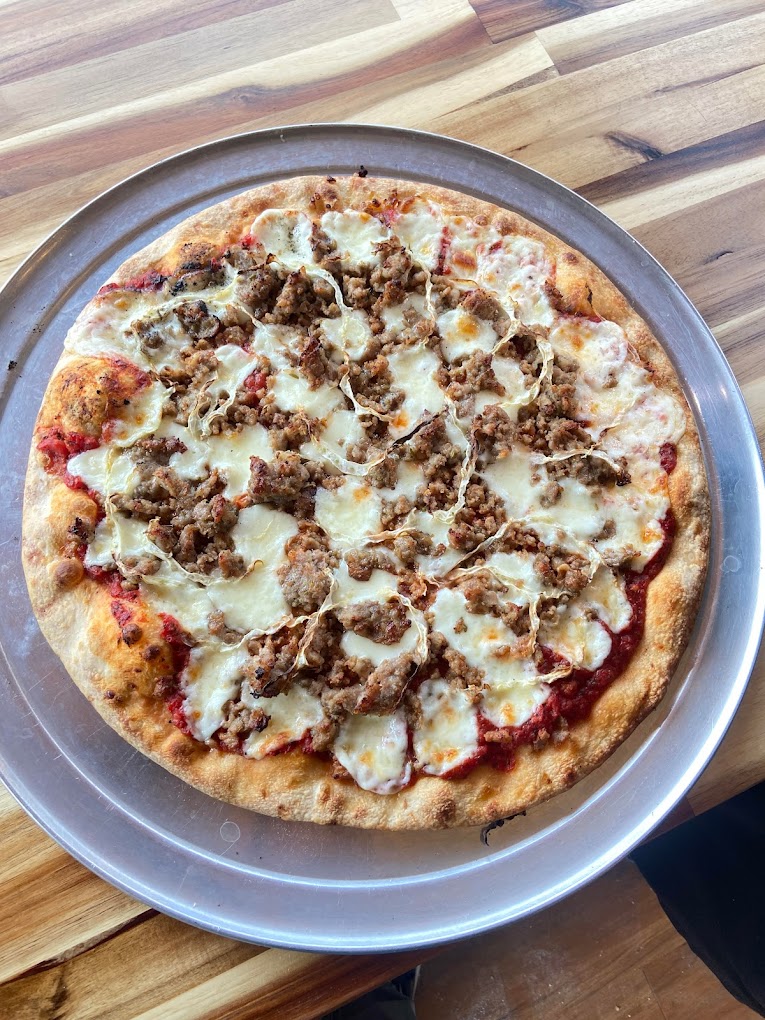Nora's Pizza Patio
